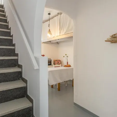 Traditional Науса