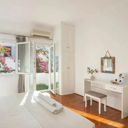 Апартаменты Traditional *